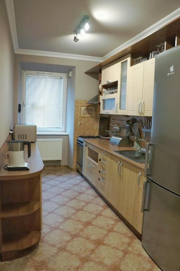 Apartments On Rynok Square, The Heart Of The City リヴィウ エクステリア 写真